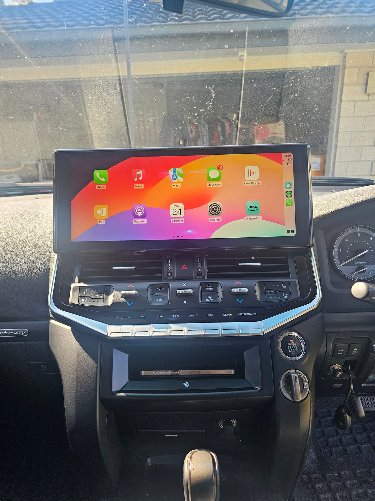 LC200 Series 16.9nch Android headunit